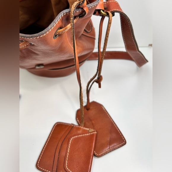 Patricia Nash Full Grain Leather Bucket Bag Adjustable Strap - Picture 9 of 13